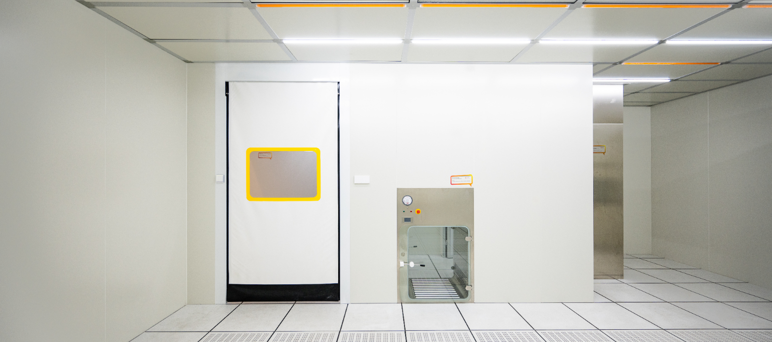 Surface Cleanability Standards: Comparing Sandwich Panel and Fiberglass Panel Finishes
