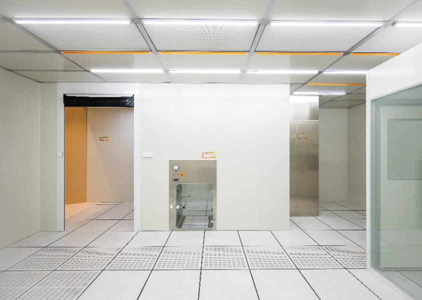 Cleanroom Wall System for Electronics and Semiconductors Manufacturing
