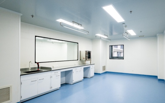 Sandwich Panel vs Fiberglass Panel: Which Is Better for Pharmaceutical Cleanrooms